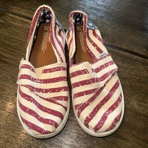 🇺🇸 American Flag‎ Toms Toddler Shoes 🇺🇸 size 10